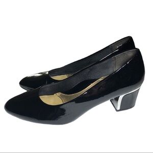 Soft Style Deanna Cross Hatch Patent/Silver Heels